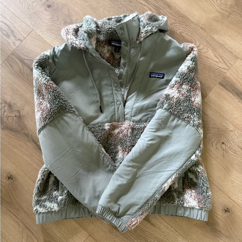 Patagonia Green and Pink Women's Jacket